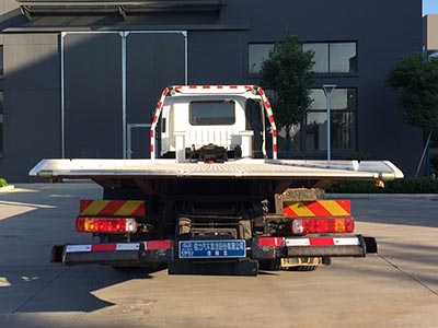 程力牌CL5182TQZB6ZQ型清障車(chē)